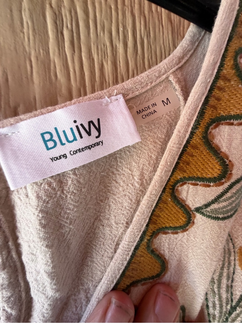 Bluivy Floral Print Tunic Top - Picture 4 of 4